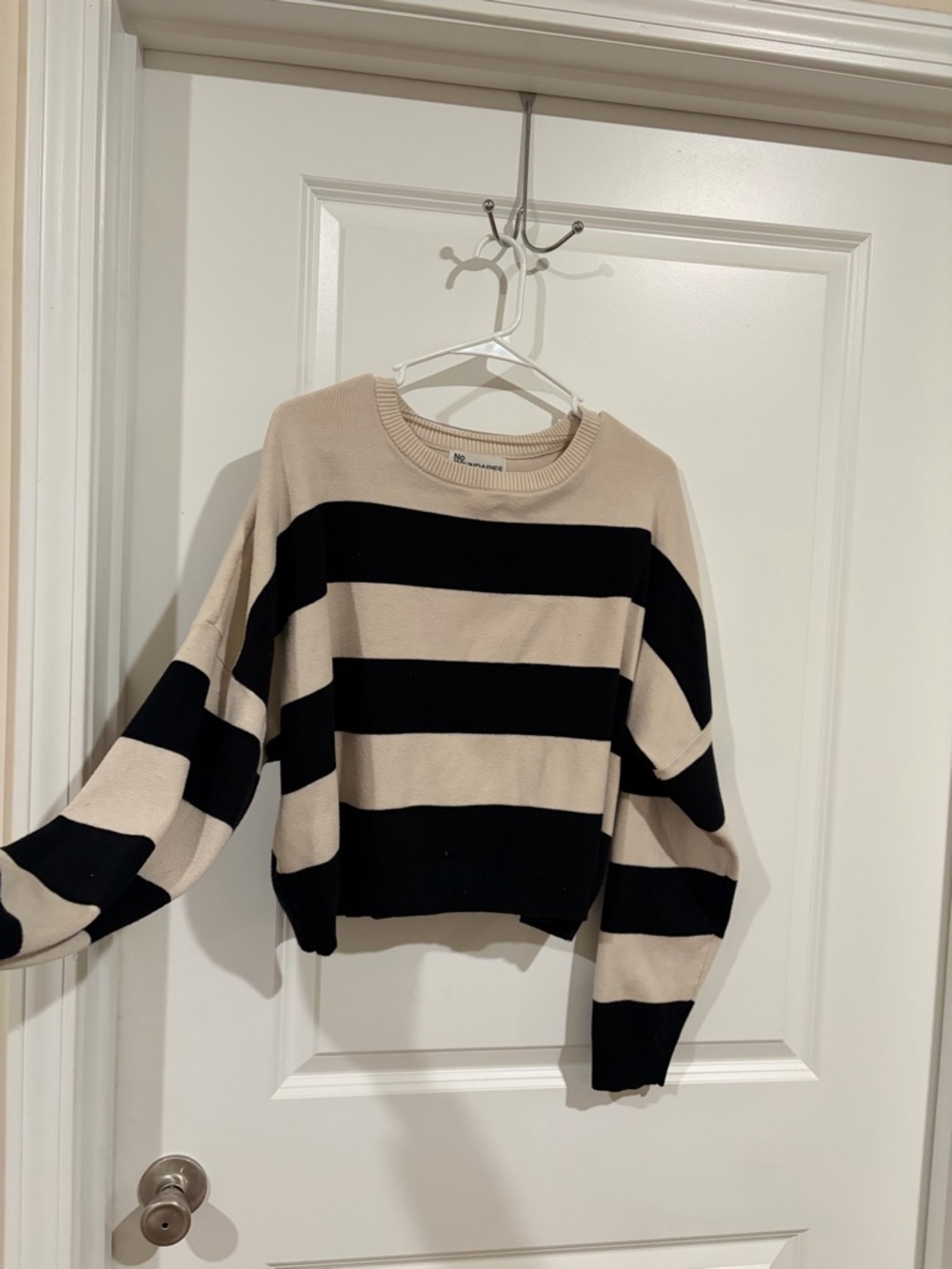 No Boundaries Striped Cropped Sweater Beige Black Long Sleeve XL